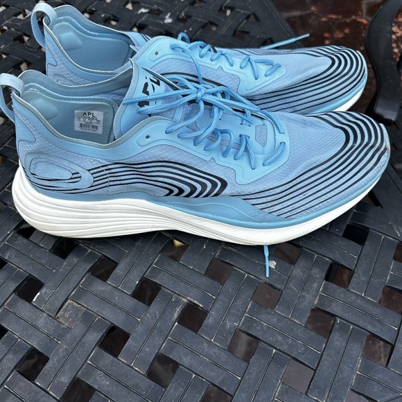 APL Athletic Propulsion Labs sky blue size 15 - Picture 2 of 6
